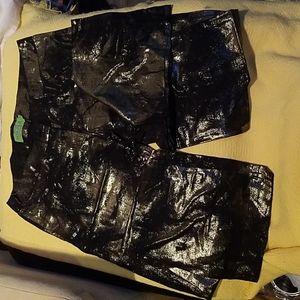 Black and gold cotton/linen trousers.